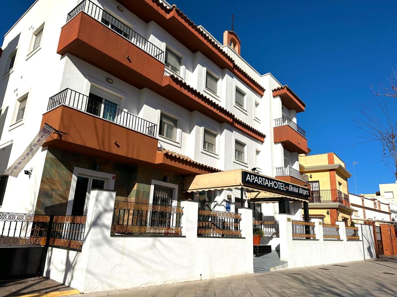Apartahotel Dona Reyes Chipiona Zewnętrze zdjęcie